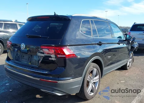 2021 Volkswagen Tiguan 2.0T Se/2.0T Se R-Line Black/2.0T Sel z USA, uszkodzony, nr VIN 3VV2B7AX1MM019362